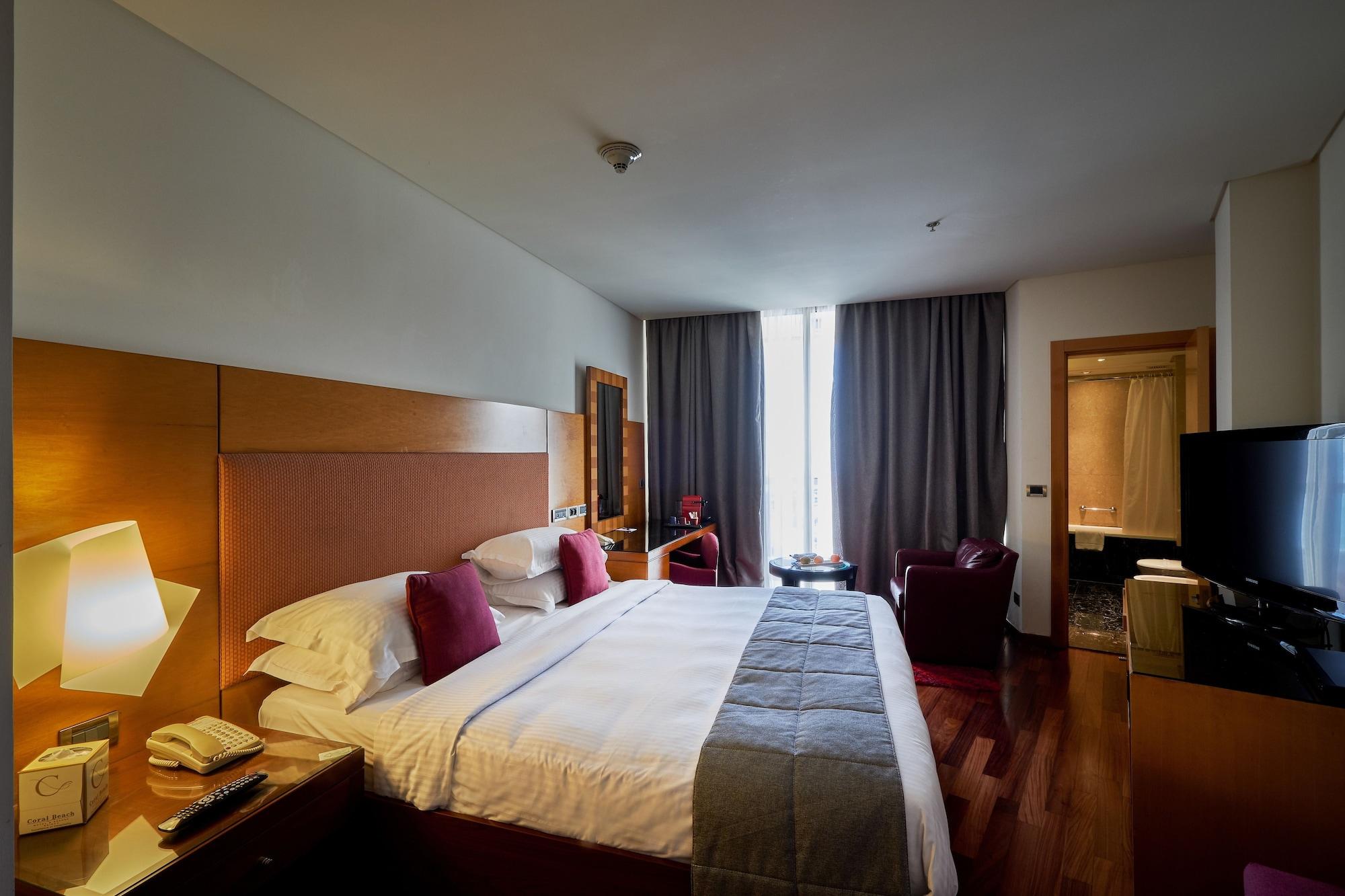 Coral And 5* Beirut